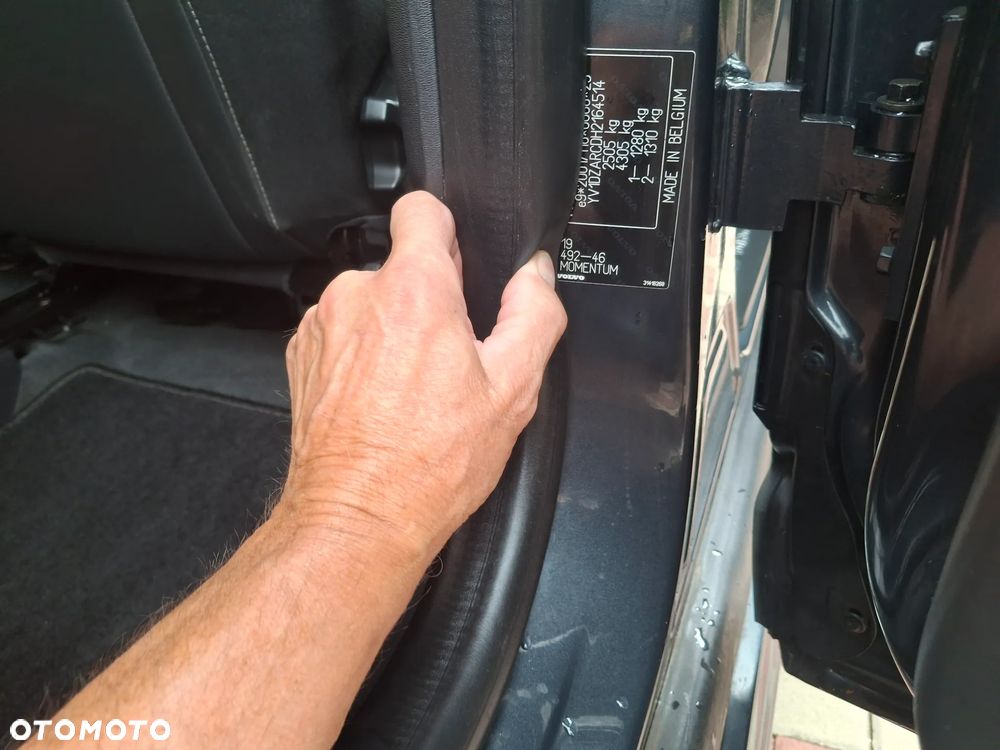Volvo XC 60 D3 Drive-E Momentum - 18