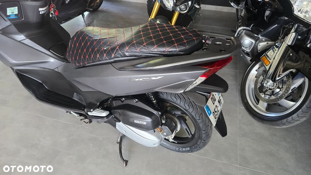 Honda PCX - 12