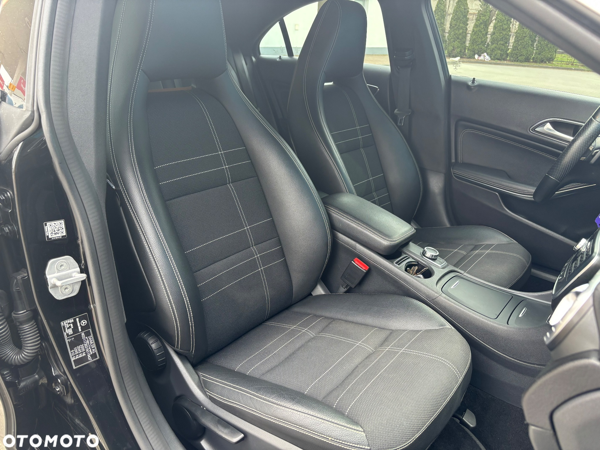 Mercedes-Benz CLA 220 CDI 7G-DCT AMG Line - 11