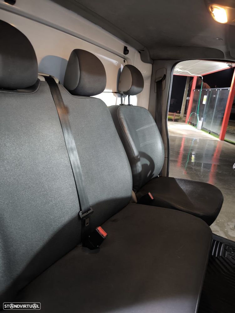 Opel vivaro 2200 cdti - 7