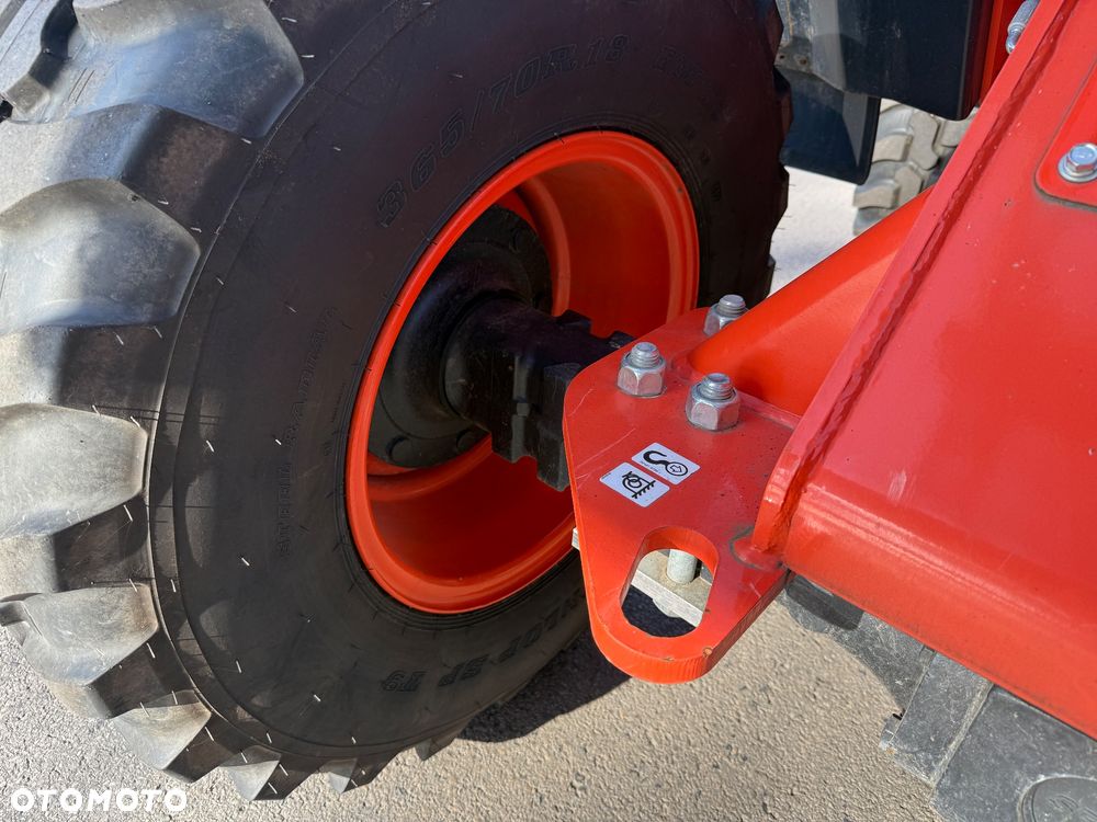 Kubota Ładowarka R070 - 19