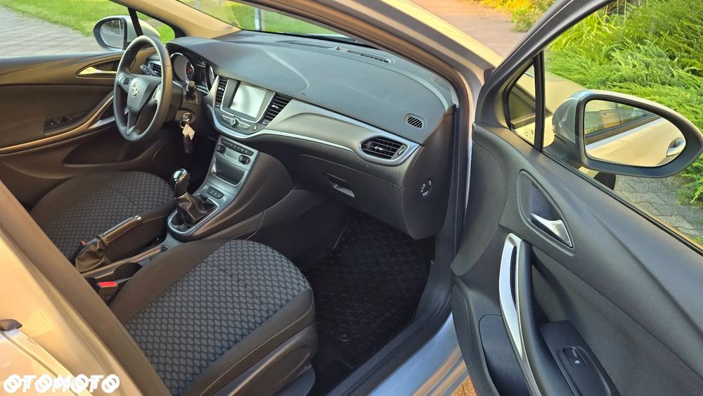 Opel Astra - 11