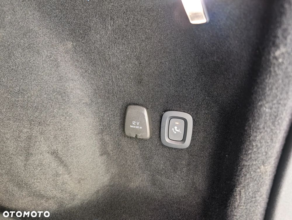 Volvo V60 T5 AWD Momentum - 11