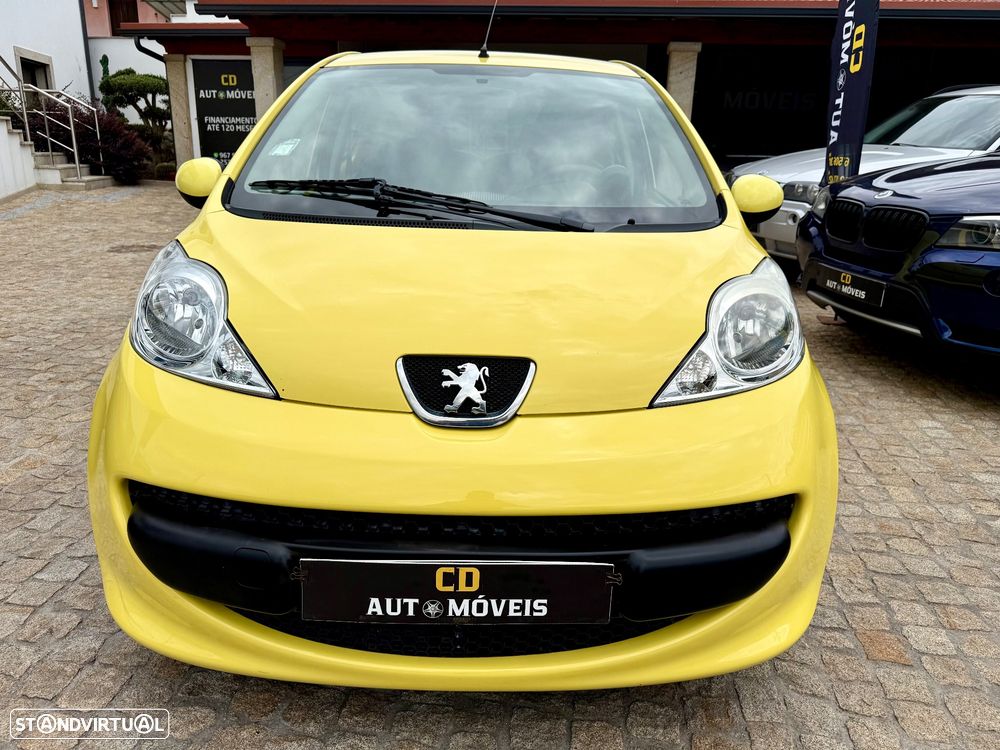 Peugeot 107 1.0 Urban - 24