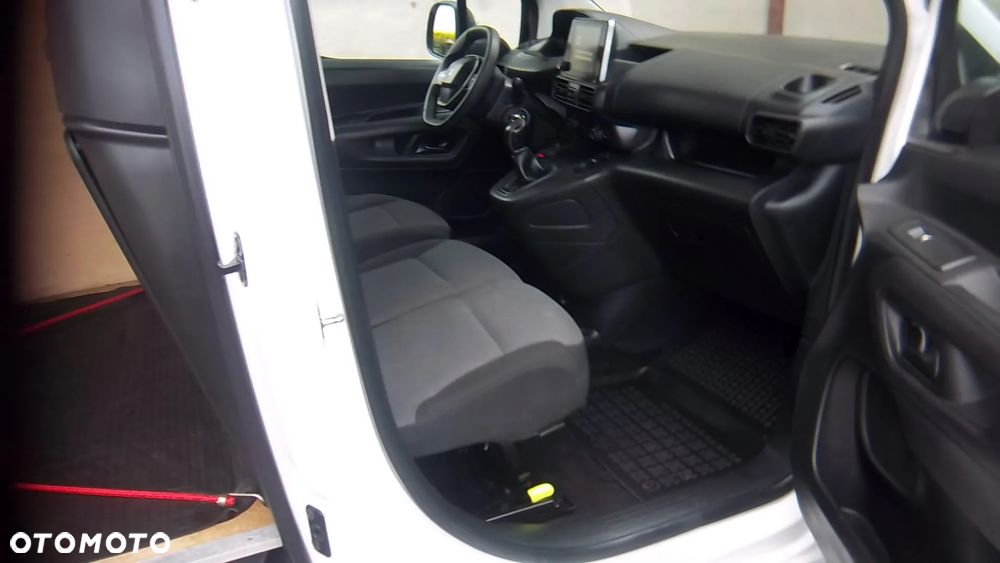 Peugeot Partner - 8