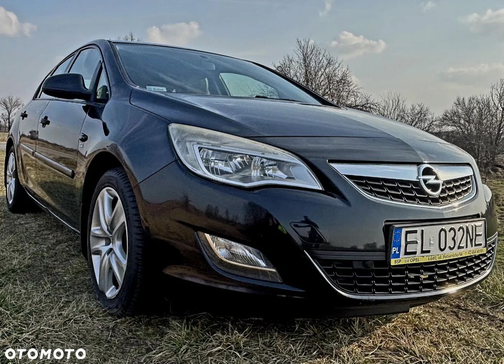 Opel Astra 1.4 T Edition 150 - 1