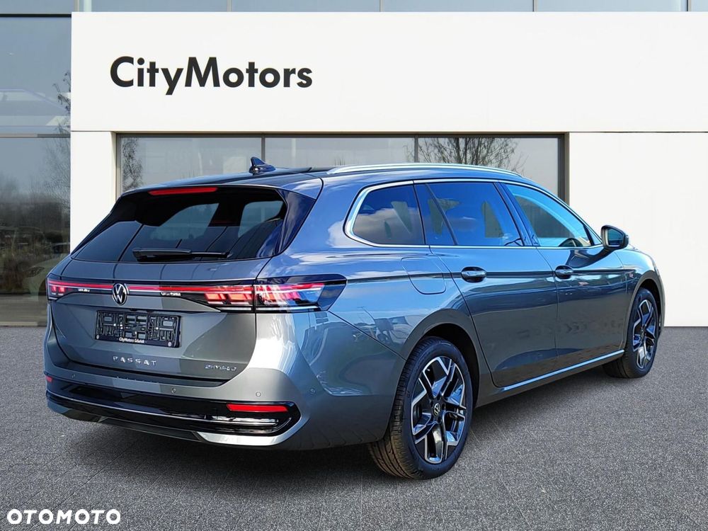 Volkswagen Passat - 3