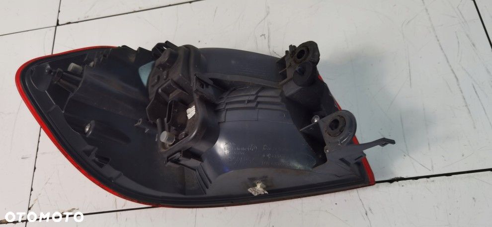BMW 4 F32 12-17 PRAWA TYLNA LAMPA LED ORYGINAŁ 63217296098 - 4
