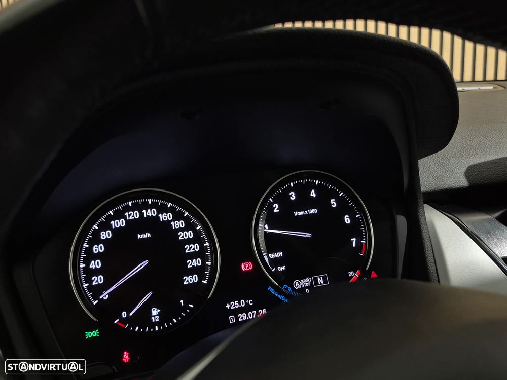 BMW 216 Gran Tourer i 7L Advantage — fotografia 30