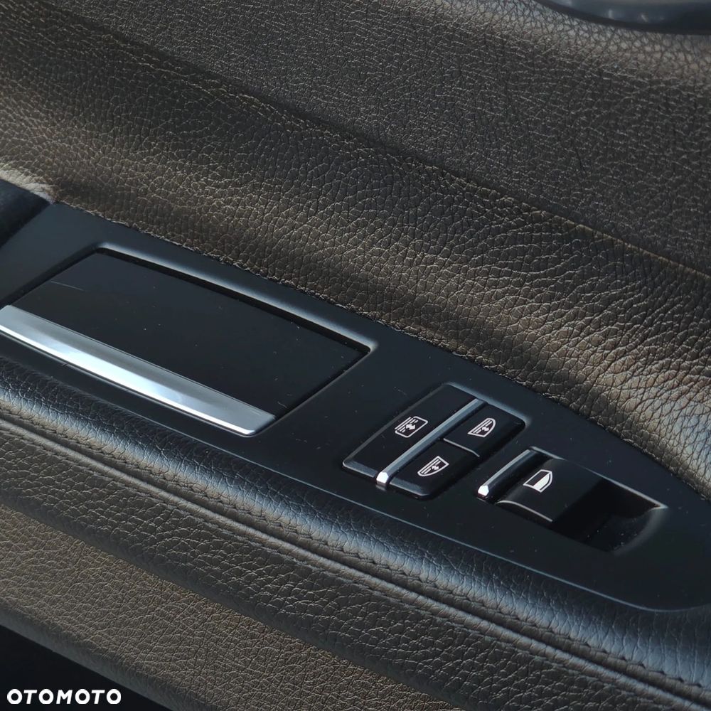 BMW Seria 7 730d xDrive - 26