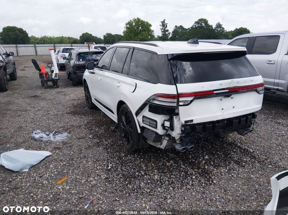 Lincoln Aviator - 8
