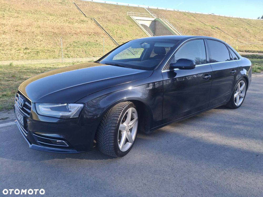 Audi A4 Limousine 1.8 TFSI quattro Ambiente - 2