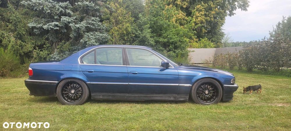 BMW Seria 7 - 2