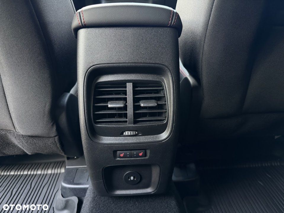 Ford Kuga - 18