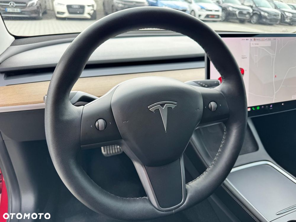 Tesla Model 3 - 30