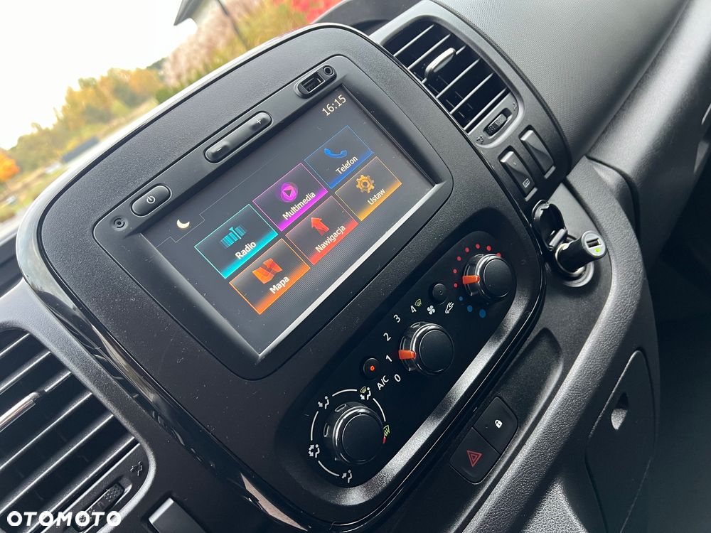 Opel Vivaro - 24