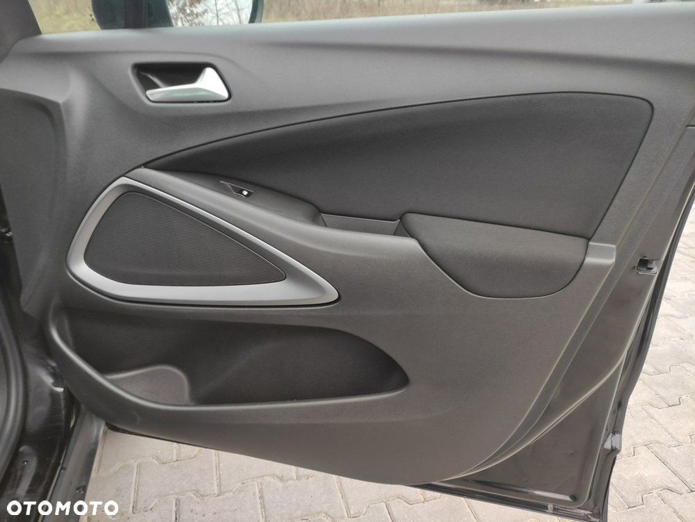 Opel Crossland X - 28