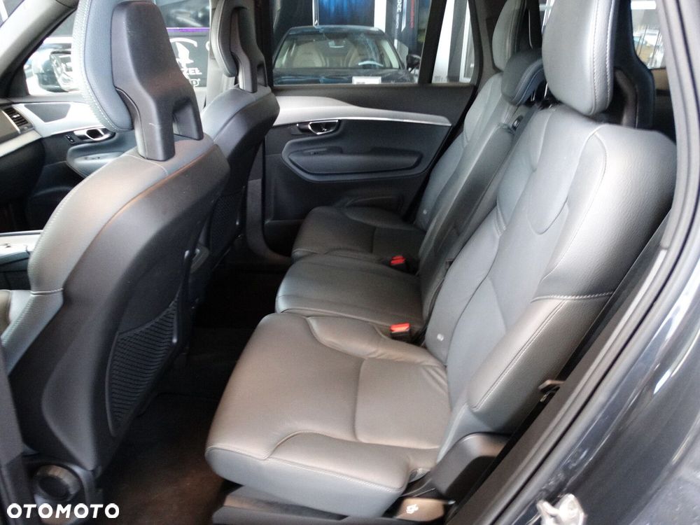 Volvo XC 90 - 26
