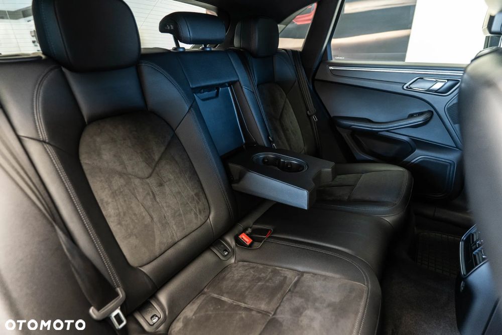 Porsche Macan - 37