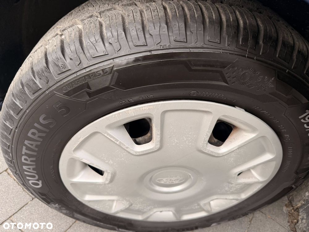 Ford Focus 1.6 16V Style+ - 29