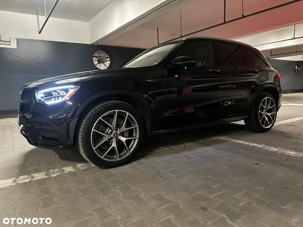 Mercedes-Benz GLC 300 4Matic 9G-TRONIC AMG Line Plus - 10