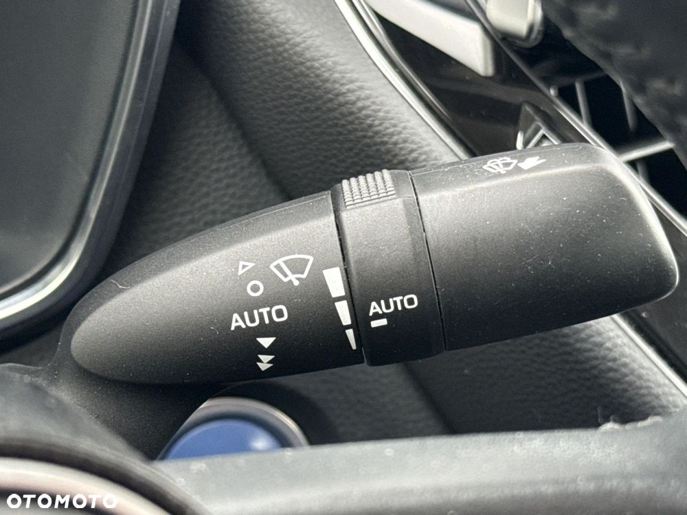 Toyota Corolla 1.8 Hybrid Comfort - 20