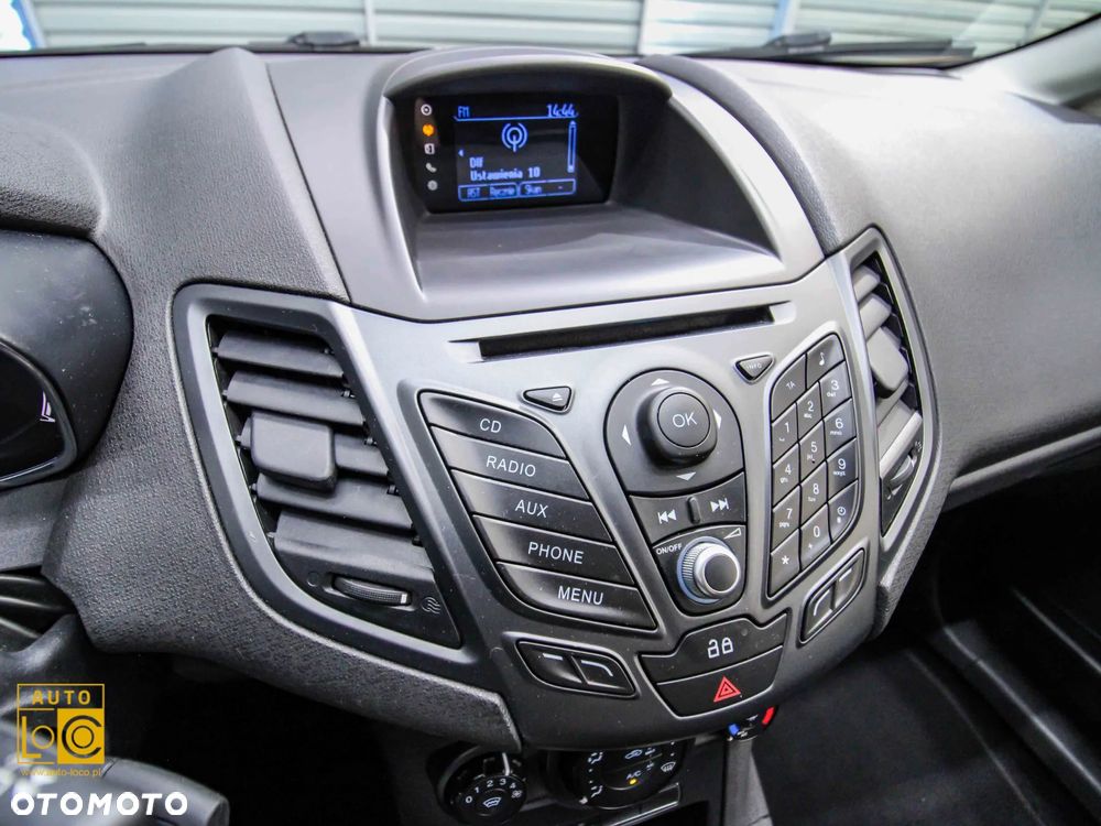 Ford Fiesta 1.0 EcoBoost Champions Edition - 18