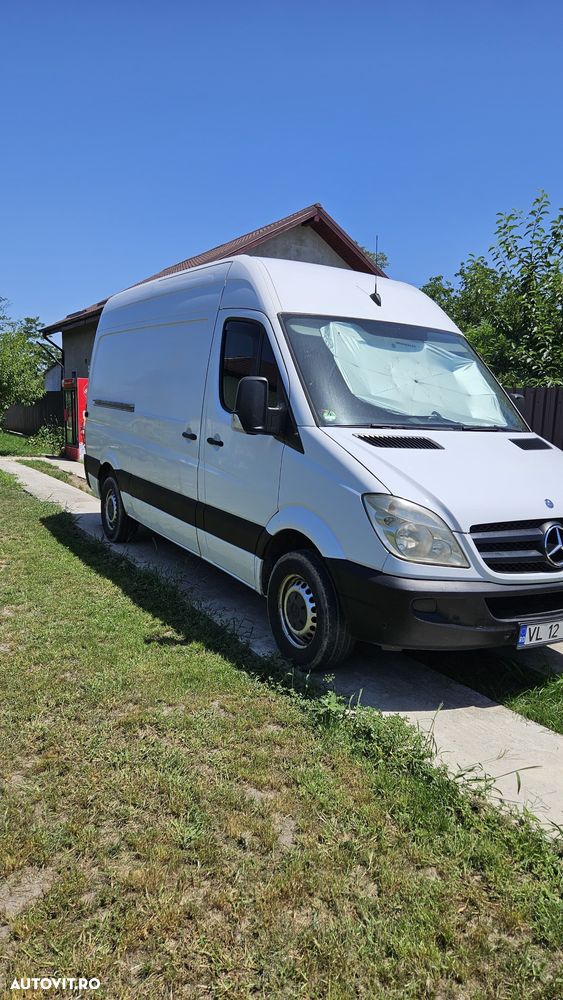 Mercedes-Benz Sprinter - 2
