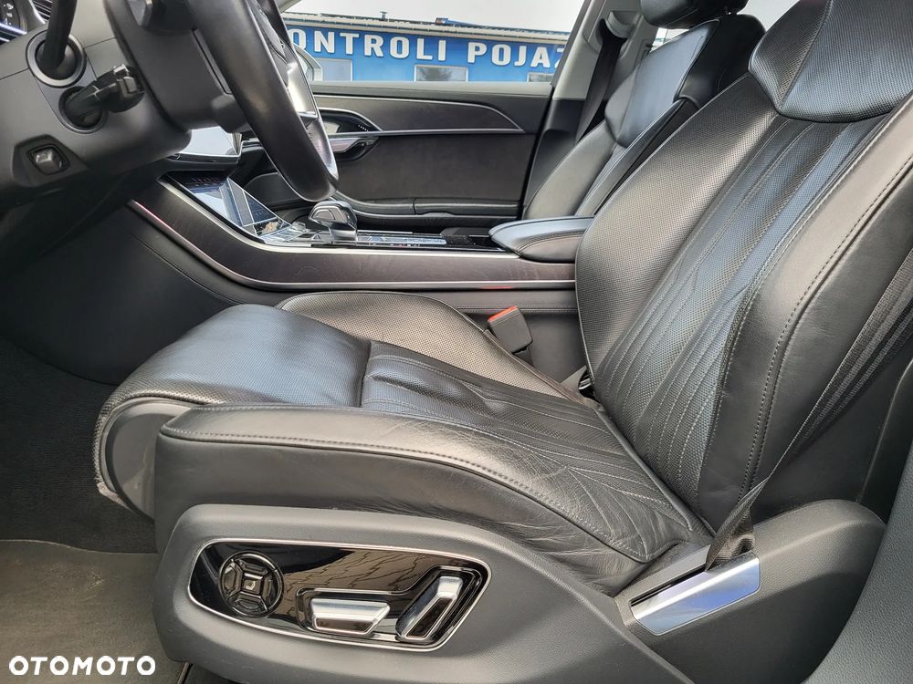 Audi A8 - 16