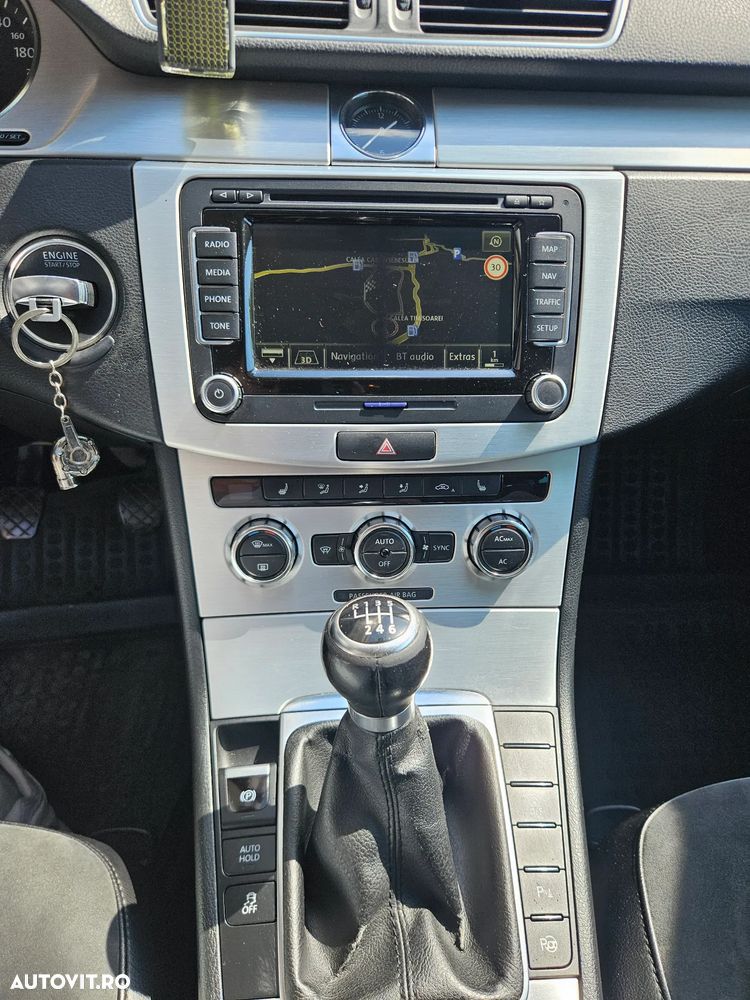 Volkswagen Passat 2.0 TDI Highline - 20