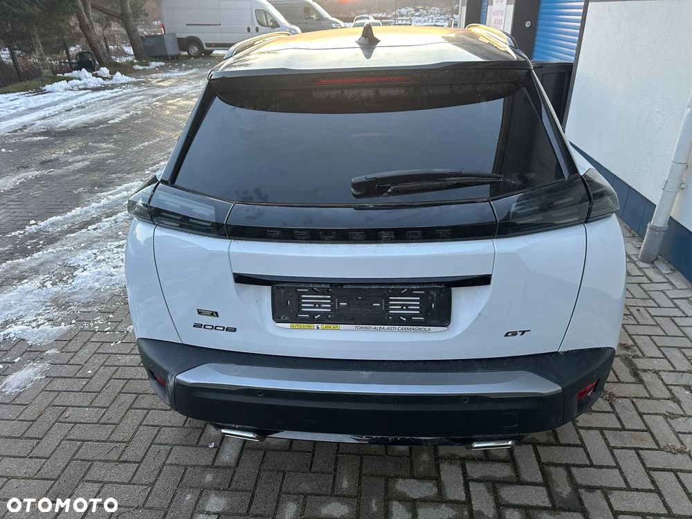Peugeot 2008 PureTech 130 EAT8 GT - 6