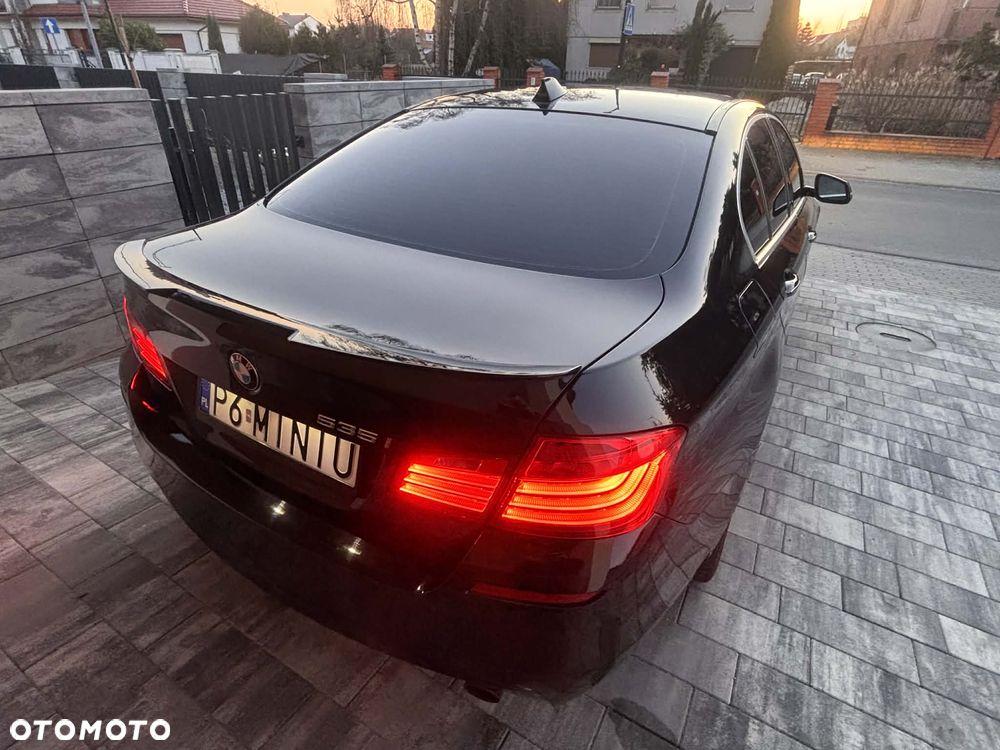BMW Seria 5 535i - 12