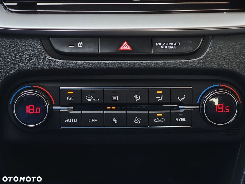 Kia Ceed 1.4 T-GDI M - 25