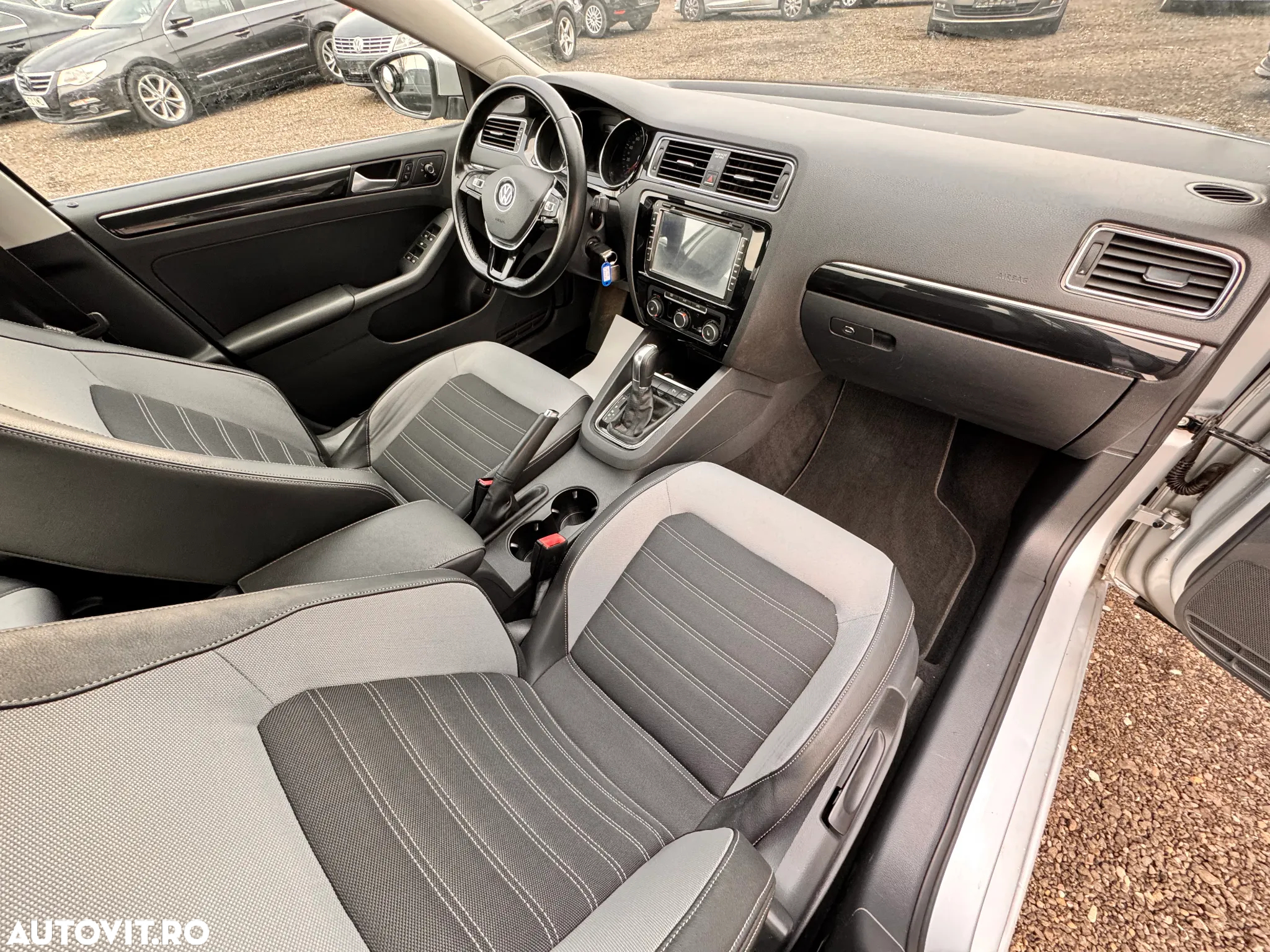 Volkswagen Jetta 2.0 TDI DSG BlueMotion Technologie - 21