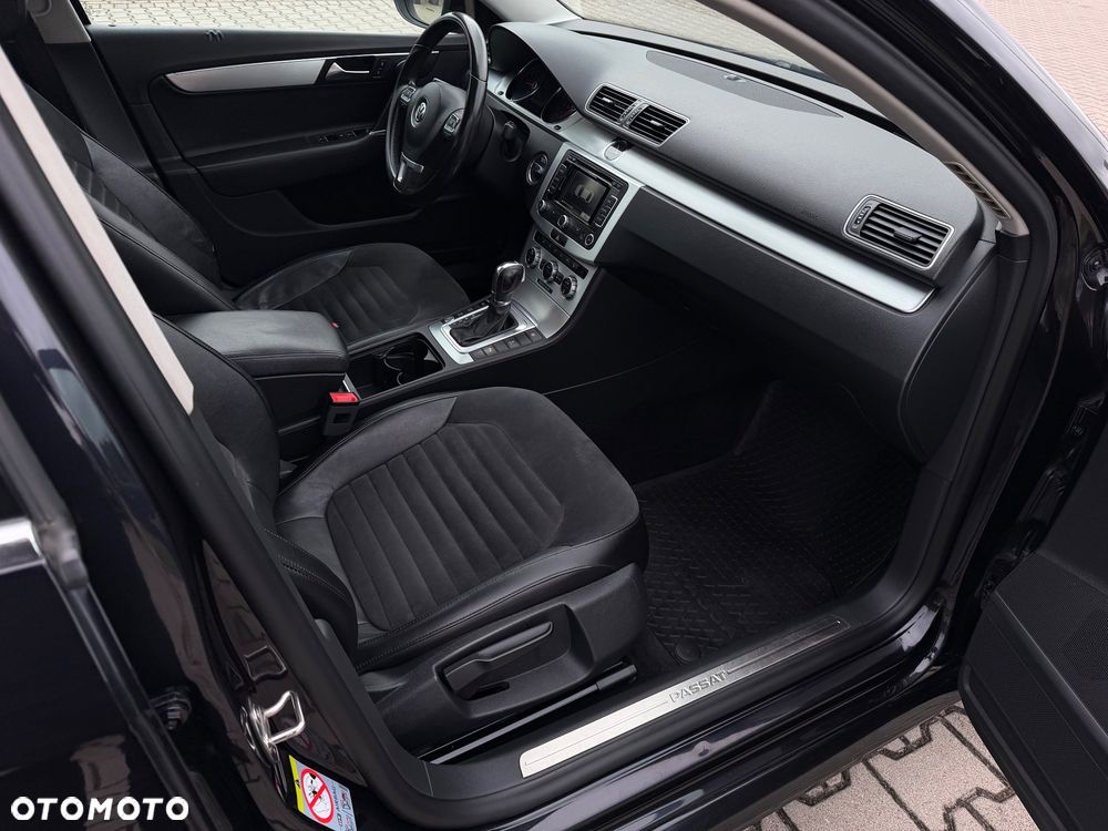 Volkswagen Passat - 22