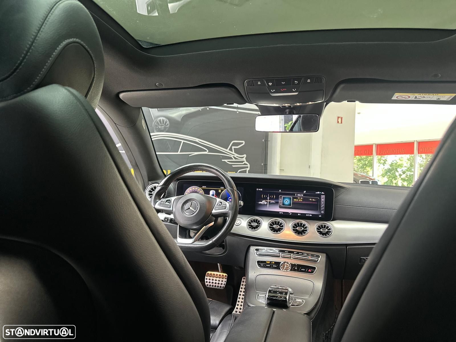 Mercedes-Benz E 220 d AMG Line - 30