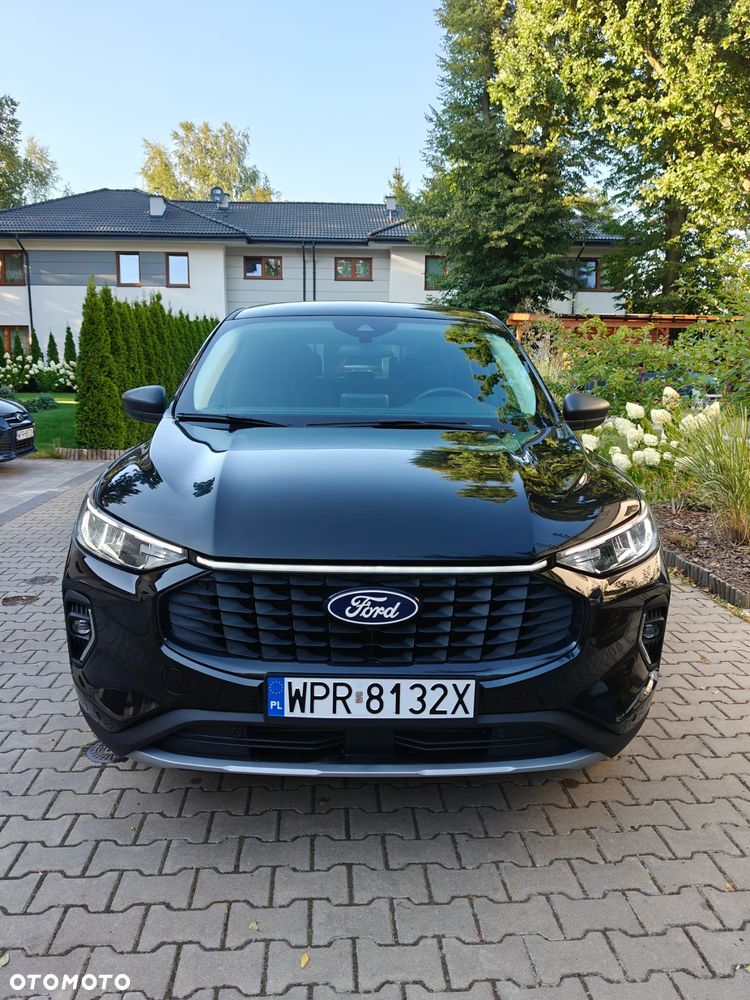 Ford Kuga - 1