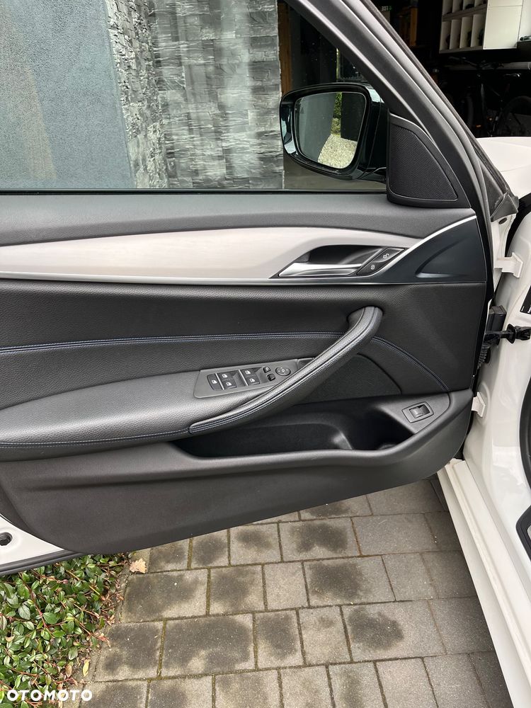 BMW Seria 5 - 24