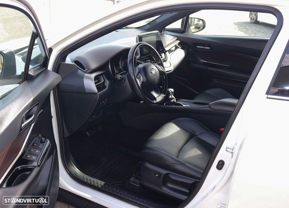 Toyota C-HR 1.8 Hybrid Exclusive+P.Luxury - 26