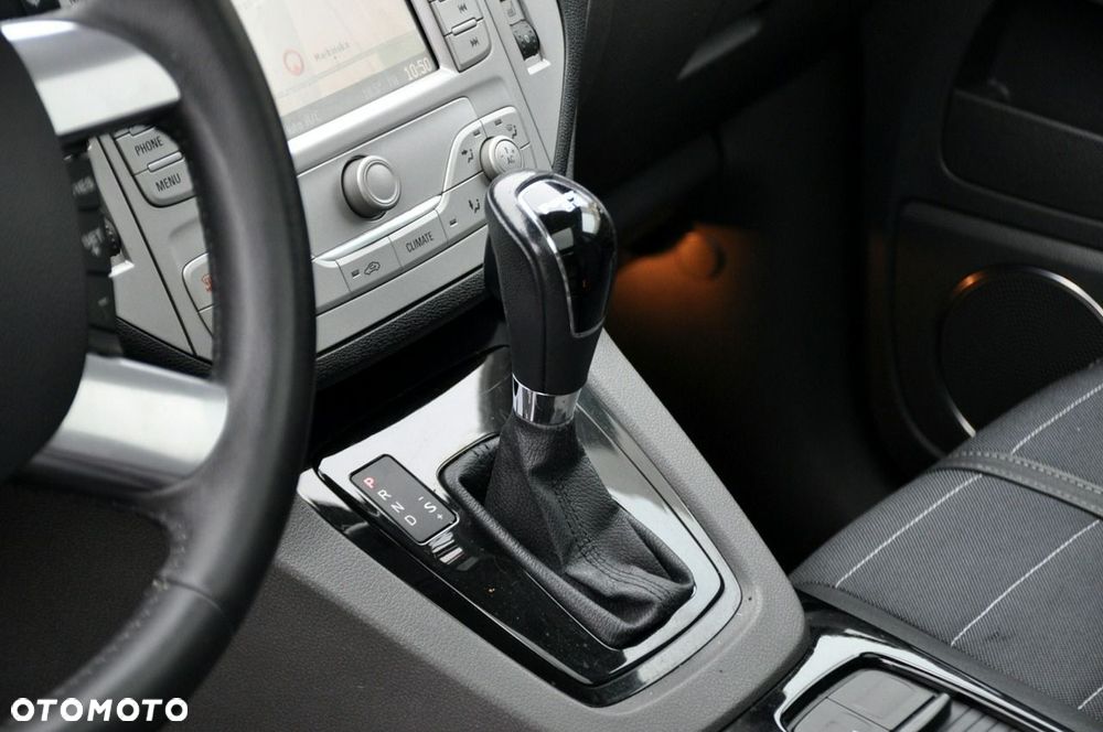 Ford Kuga - 35