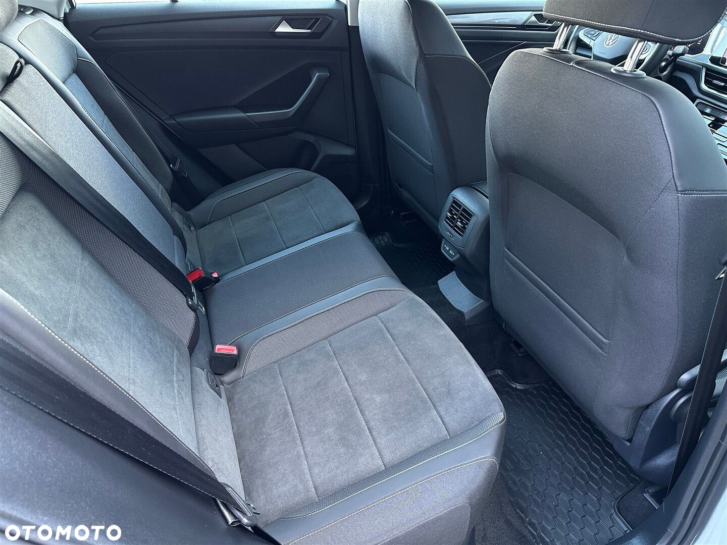 Volkswagen T-Roc 1.5 TSI Style DSG - 7