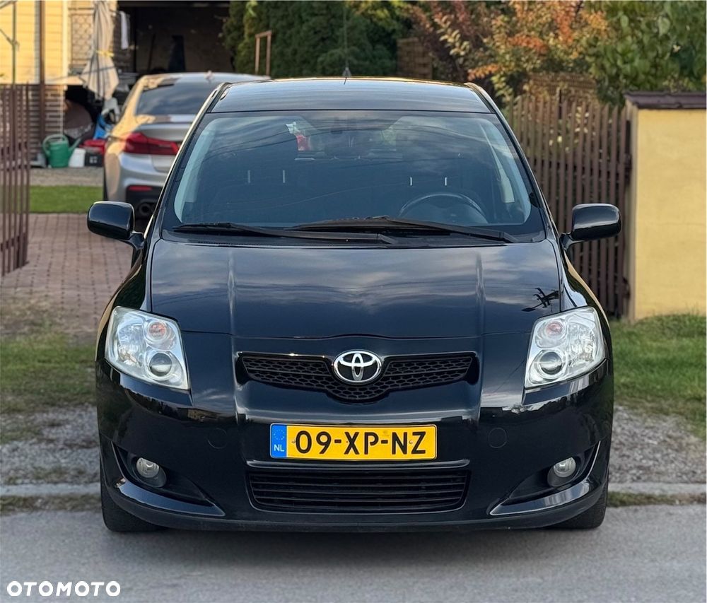 Toyota Auris 2006 photo 2