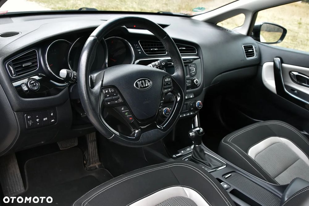 Kia Ceed 1.6 GDI XL DCT - 17