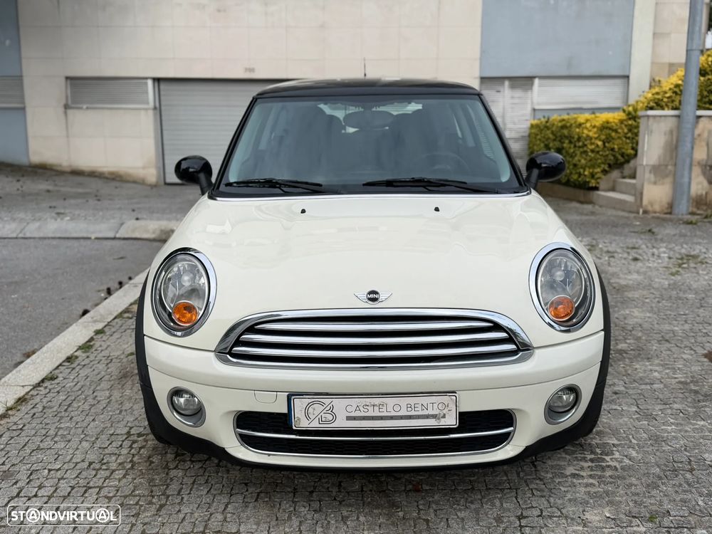 MINI 3 Portas Cooper D - 18