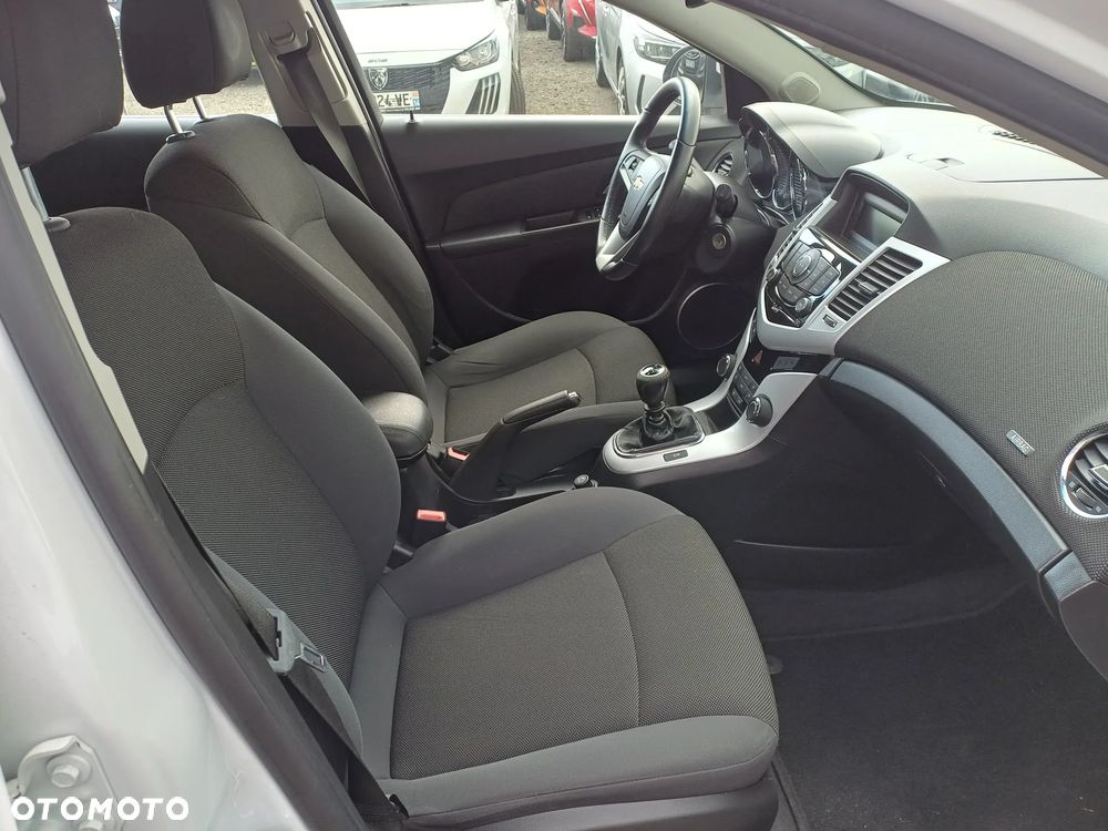 Chevrolet Cruze 2.0 LTZ - 11