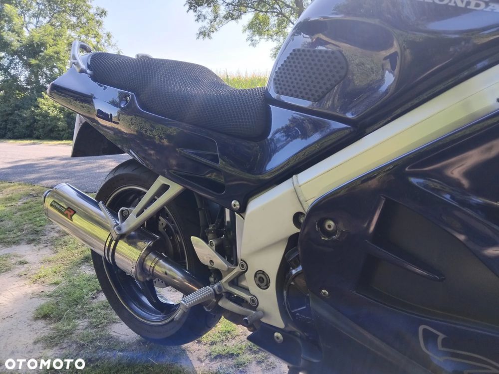 Honda VFR - 19