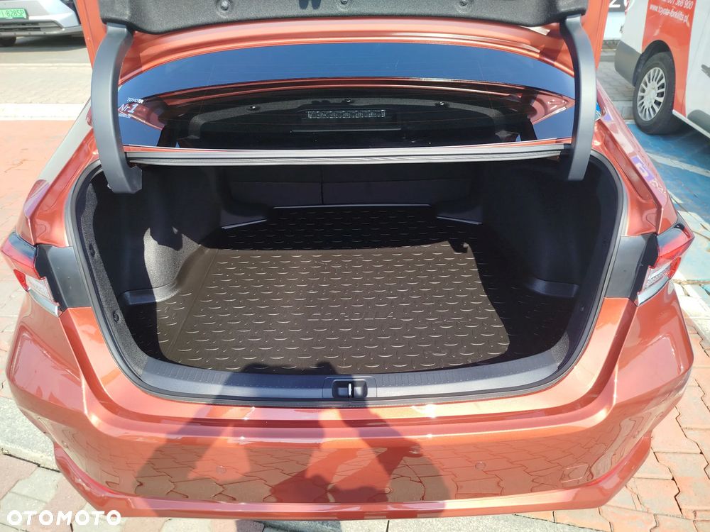 Toyota Corolla 1.8 Hybrid Style - 6