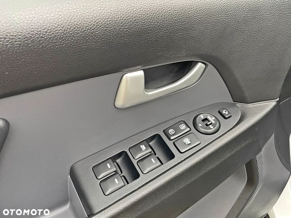 Kia Sportage 1.7 CRDI 2WD ISG Dream-Team Edition - 2