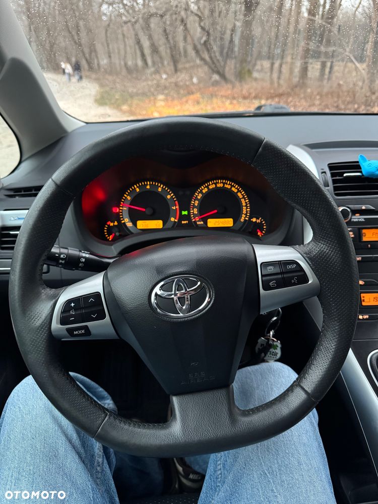 Toyota Auris 1.6 Premium - 15