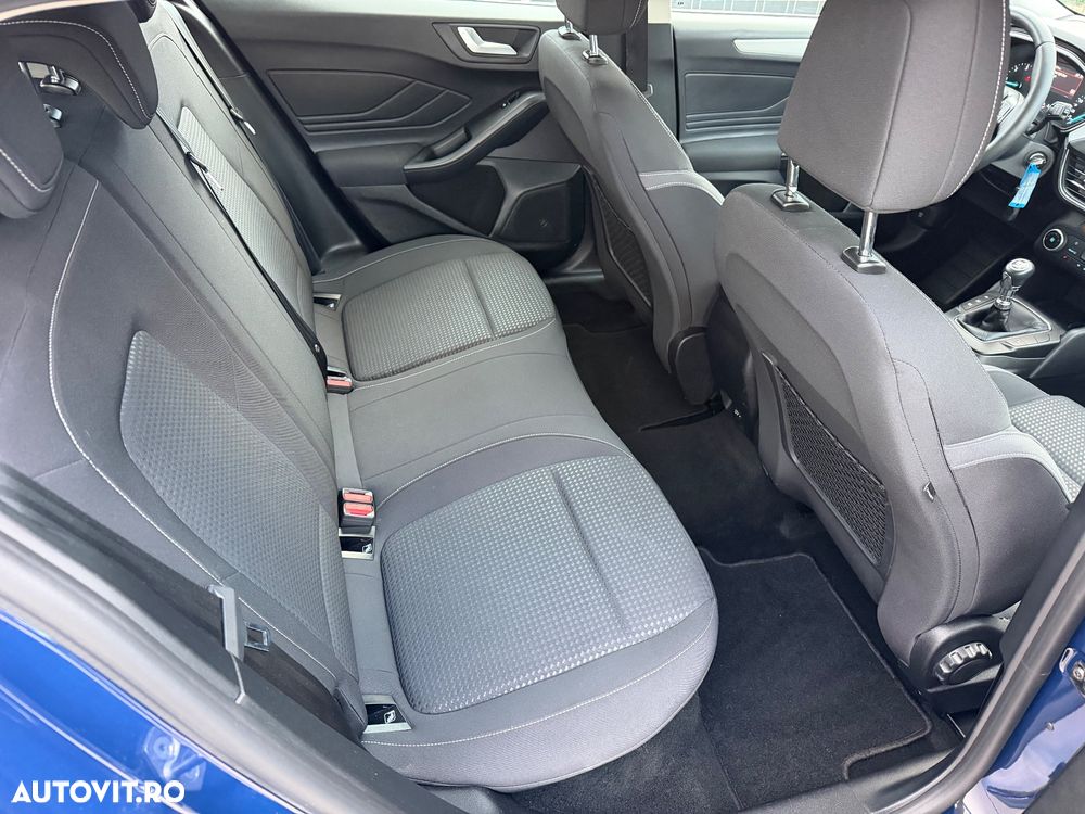 Ford Focus - 15